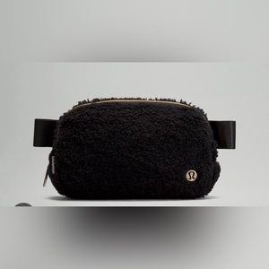 BLACK SHERPA BELT BAG!!! SOLD OUT